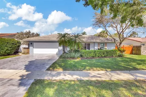 1415 SW 10th St, Boca Raton, FL 33486