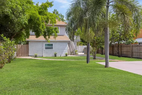 425 El Prado, West Palm Beach, FL 33405
