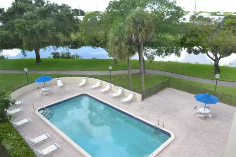 2320 S Cypress Bend Dr #404, Pompano Beach, FL 33069