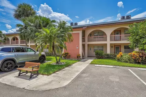 1207 Bahama Bnd #E1, Coconut Creek, FL 33066