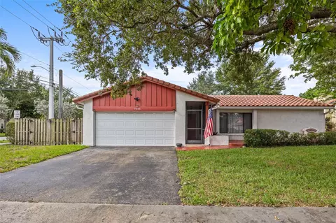 9606 NW 28th Pl, Coral Springs, FL 33065