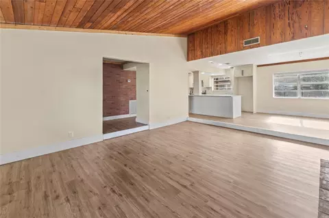 1906 SW 82nd Ter, North Lauderdale, FL 33068