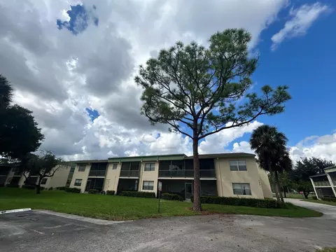 4276 NW 89th Ave #202, Coral Springs, FL 33065