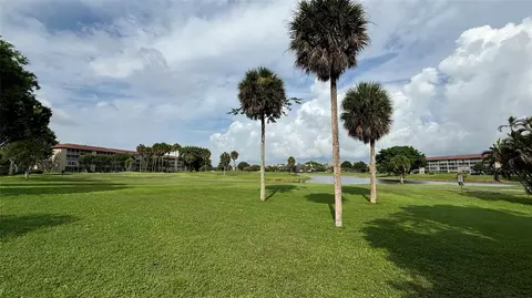 850 SW 133rd Ter #117 B, Pembroke Pines, FL 33027