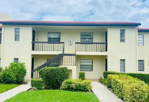 8535 Casa Del Lago #F, Boca Raton, FL 33433