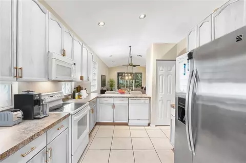 8187 Bellafiore Way, Boynton Beach, FL 33472