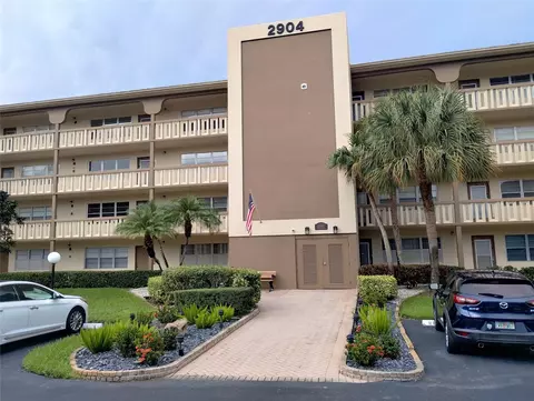 2904 Victoria Pl #E4, Coconut Creek, FL 33066