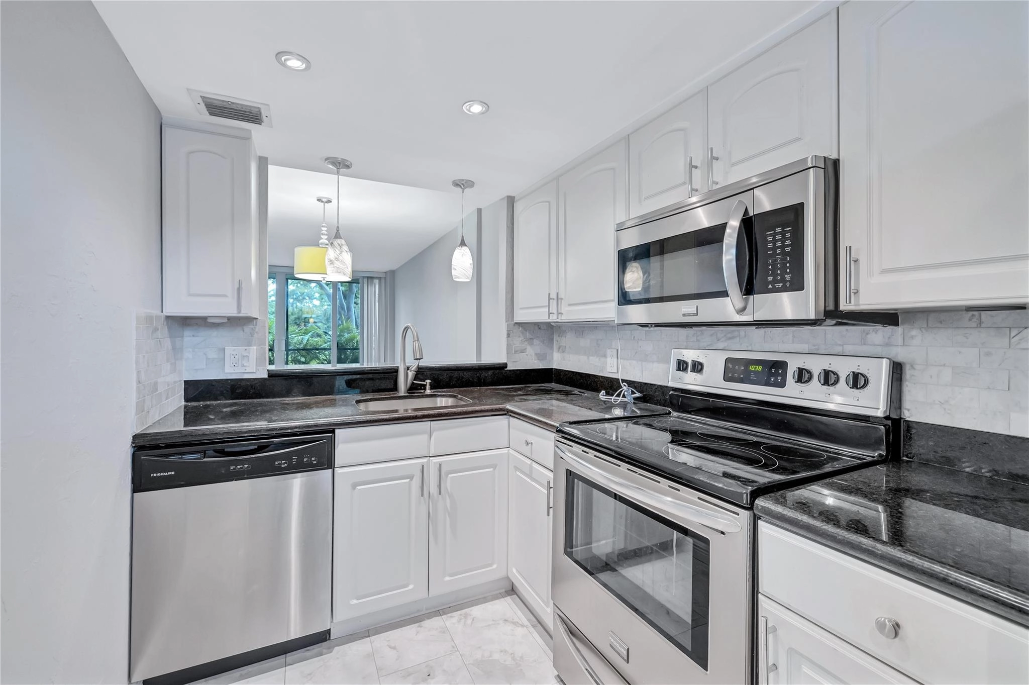 121 Royal Park Dr Unit 1G  