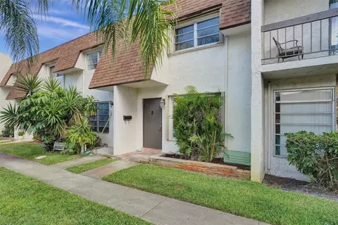 5279 SW 40th #16, Fort Lauderdale, FL 33314