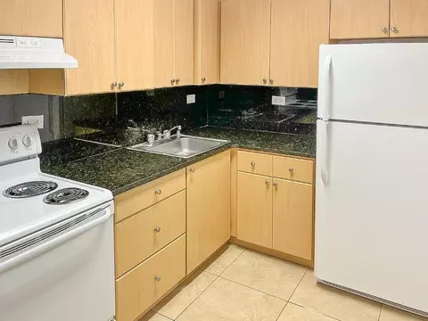 7012 NW 179th St #209, Hialeah, FL 33015
