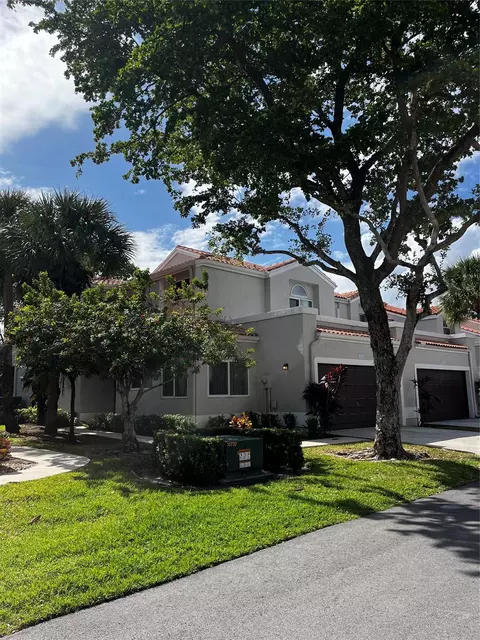 10510 Lake Vista Cir, Boca Raton, FL 33498