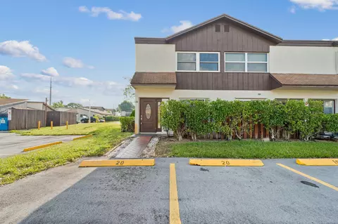 3200 NW 5th Ter #20, Pompano Beach, FL 33064