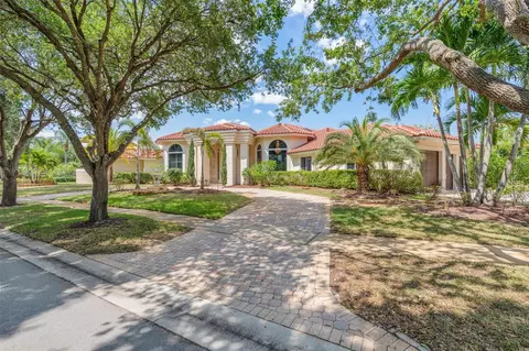 6805 NW 70th Pl, Parkland, FL 33067