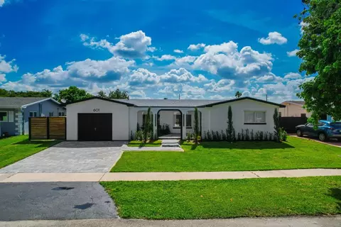 601 NW 93rd, Pembroke Pines, FL 33024