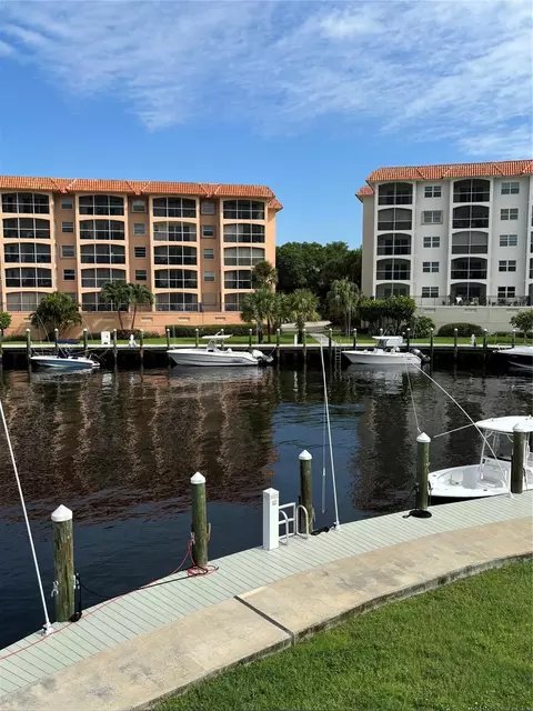 2871 N Ocean Blvd #M140, Boca Raton, FL 33431