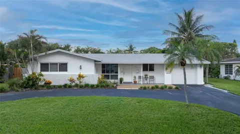 807 SE 9th Ter, Deerfield Beach, FL 33441