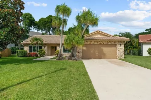 6082 Elmwood, Boca Raton, FL 33433
