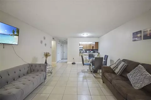 7000 NW 186th St #4-219, Hialeah, FL 33015