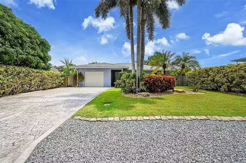 1660 NE 26th Way, Pompano Beach, FL 33062