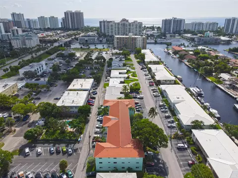 2829 NE 30th St #301, Fort Lauderdale, FL 33306