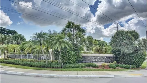 5720 Rock Island Rd #388, Tamarac, FL 33319
