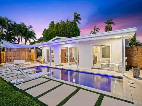 156 NE 30th St, Wilton Manors, FL 33334