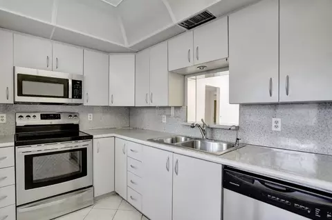 2903 Victoria #B1, Coconut Creek, FL 33066