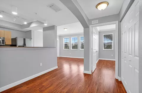 533 NE 3rd Ave #401, Fort Lauderdale, FL 33301
