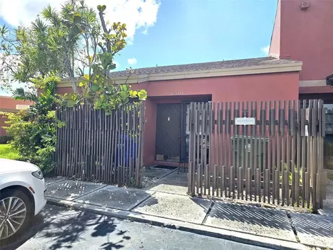 1600 Fairway #1600, Pembroke Pines, FL 33026