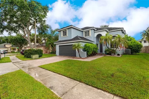 10055 NW 18th, Pembroke Pines, FL 33024