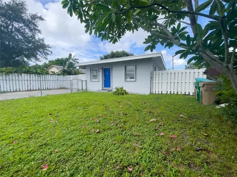 4239 SW 61st, Davie, FL 33314