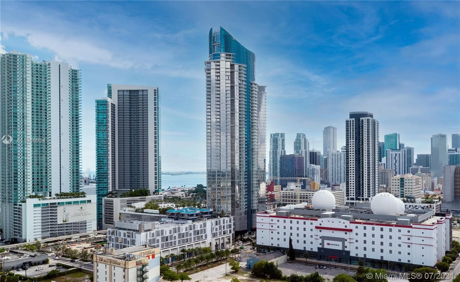 851 NE 1st Ave Unit 3202  