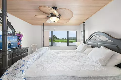 40 NE Plantation Rd #109, Stuart, FL 34996