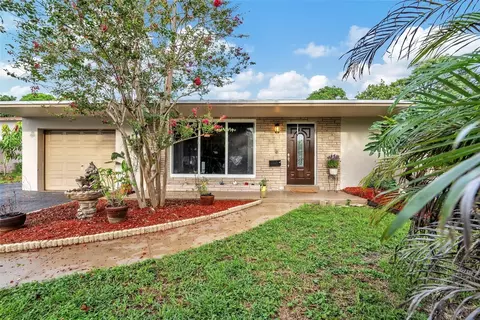 411 SW 71st, Pembroke Pines, FL 33023