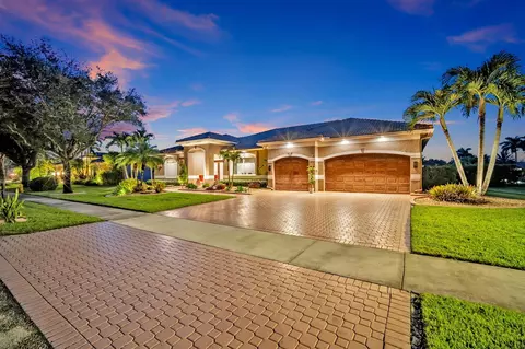 13307 SW 42nd St, Davie, FL 33330