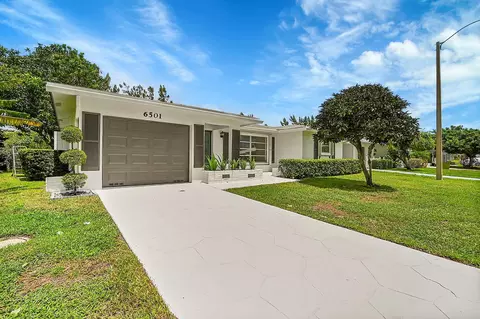 6501 NW 58th St, Tamarac, FL 33321