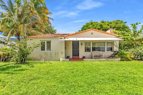 735 NE 17th Ter, Fort Lauderdale, FL 33304