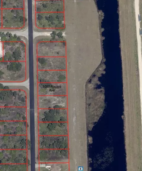 1007 Naples Ave, Lehigh Acres, FL 33974