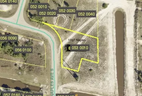 1237 Naples Ave, Lehigh Acres, FL 33913