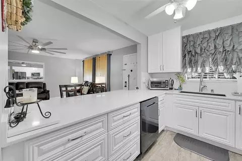 7416 Ashmont #104, Tamarac, FL 33321