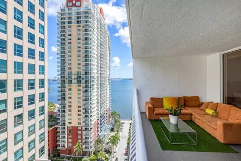 1200 Brickell Bay #2014, Miami, FL 33131