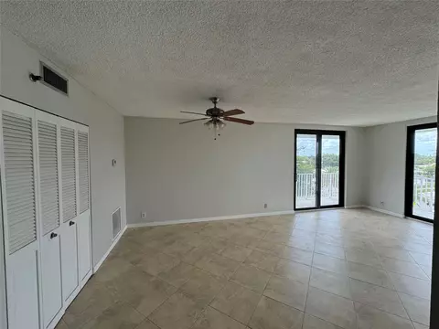 901 Hillcrest #401, Hollywood, FL 33021