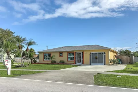 2532 SE Mariposa, Port Saint Lucie, FL 34952
