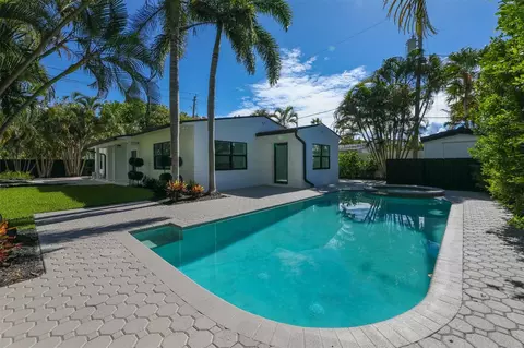 832 NE 19 Ter, Fort Lauderdale, FL 33304