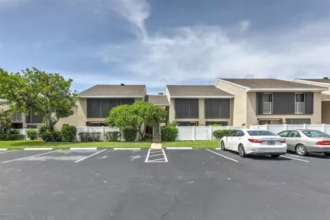 3207 S Lakeview #103, Hutchinson Island, FL 34949
