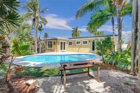2801 NW 9th Ave, Wilton Manors, FL 33311