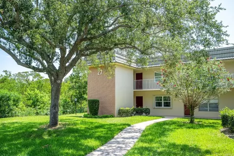27 Vista Gdns, Vero Beach, FL 32962
