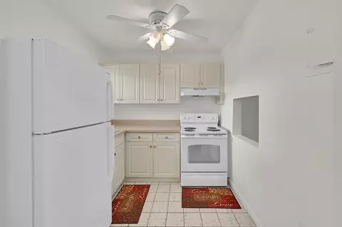 2800 N Pine Island Rd #308, Sunrise, FL 33322