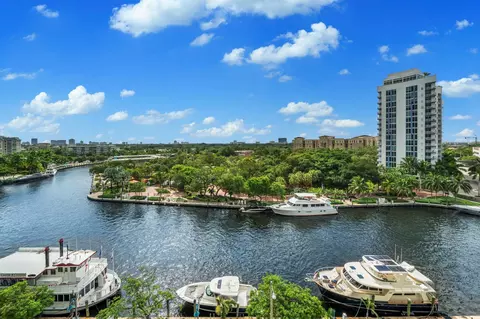 411 N New River Dr #806, Fort Lauderdale, FL 33301