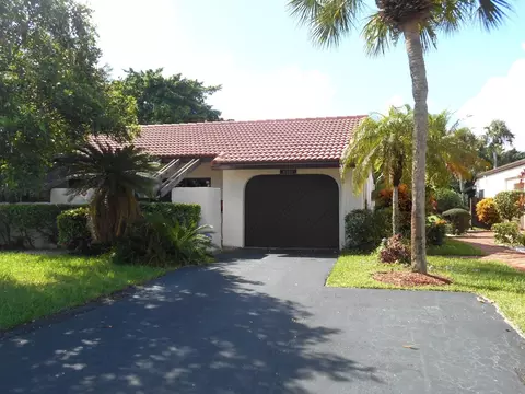 8008 Eastlake Dr #12-A, Boca Raton, FL 33433